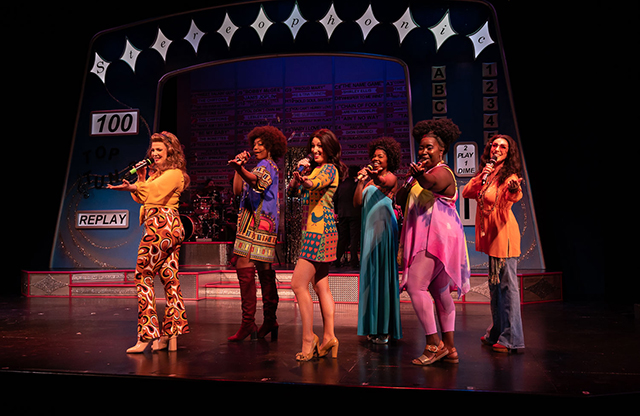 BEEHIVE: THE ’60s&nbsp;MUSICAL